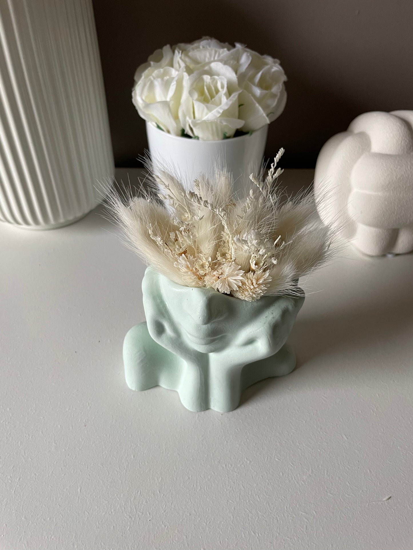 Vrouw vaas - muntgroen (inclusief droogbloemen)