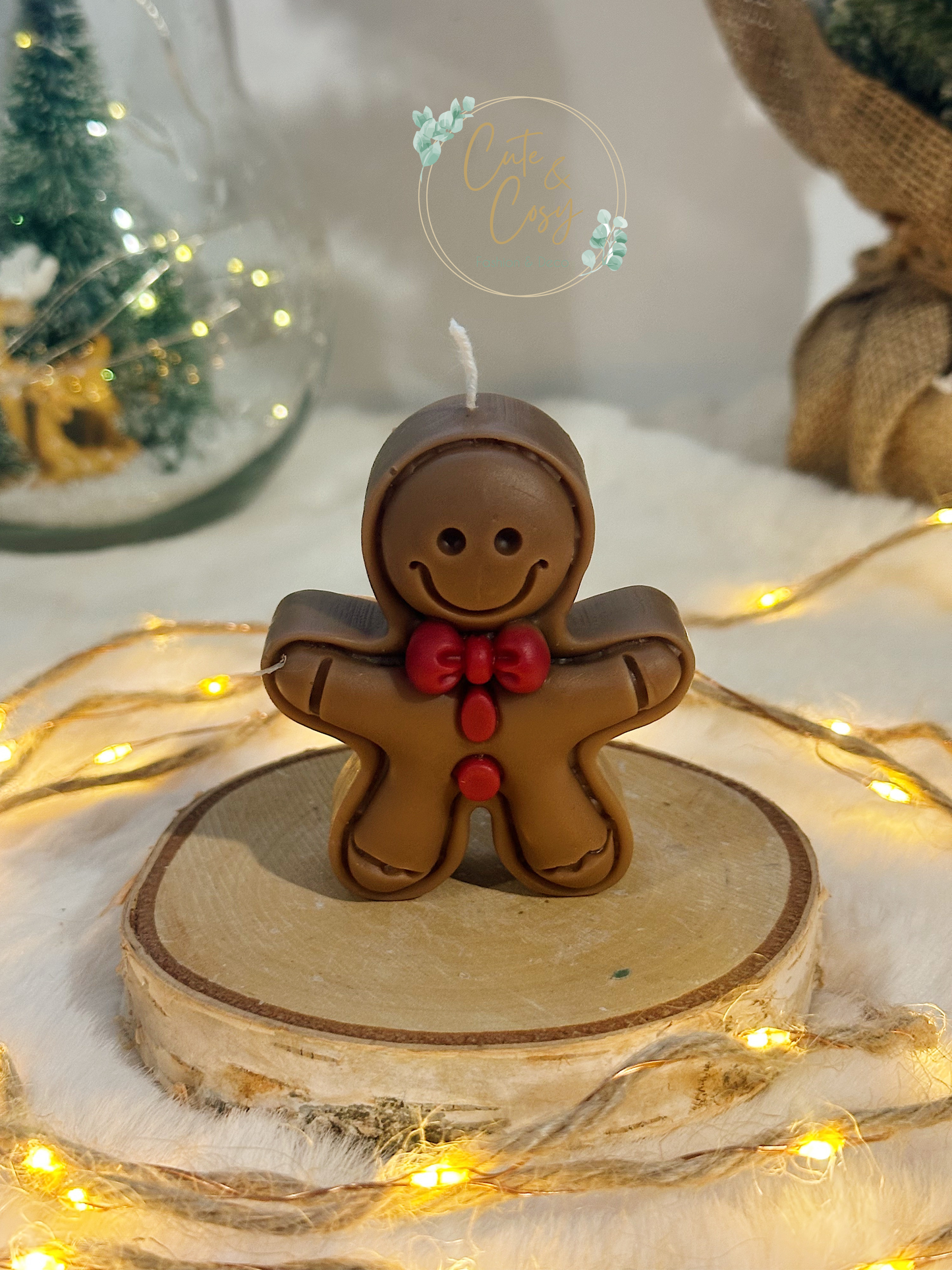 Gingerbread met rode strik- bruin