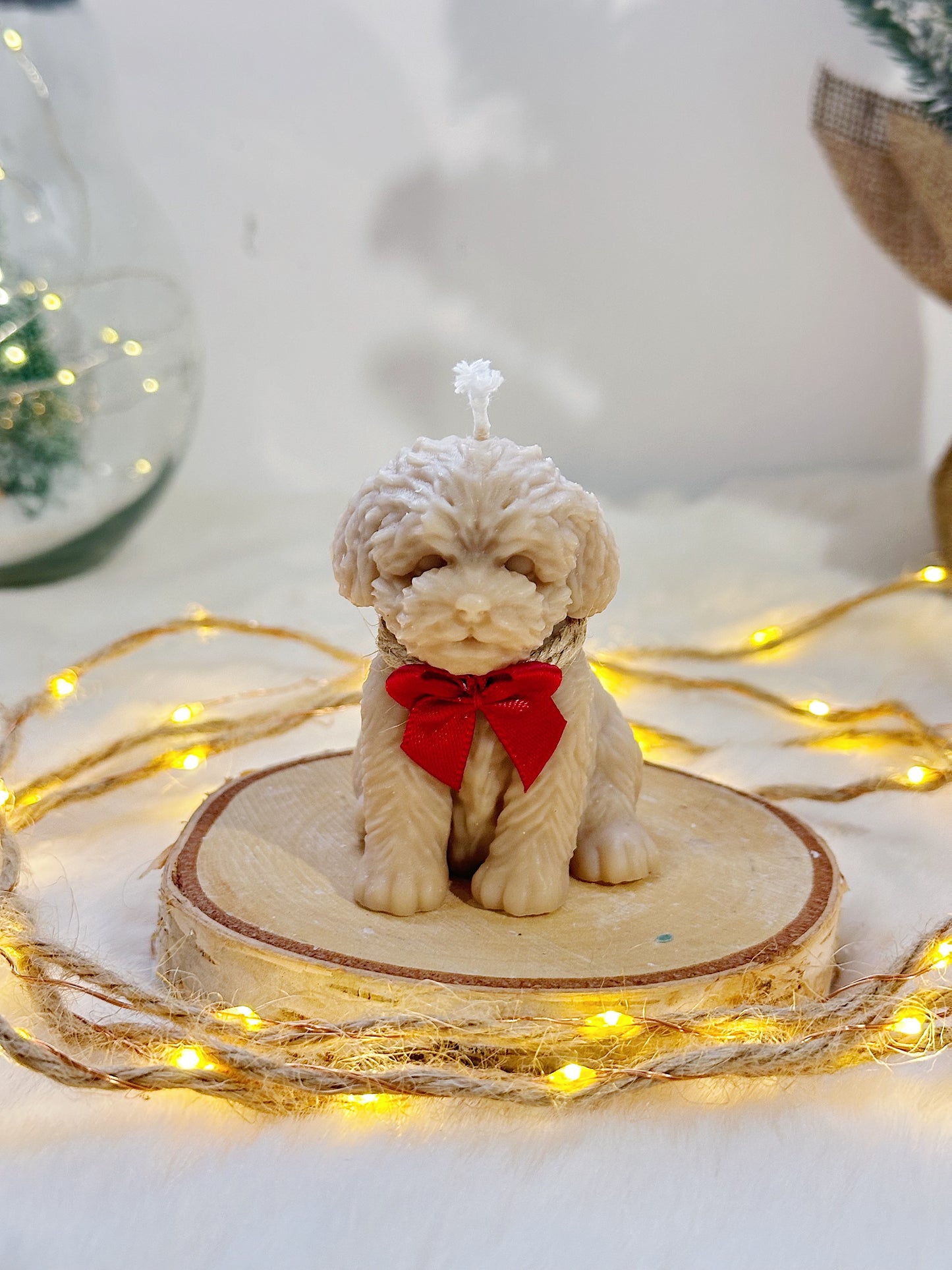 Mini hond met strik kersteditie- beige