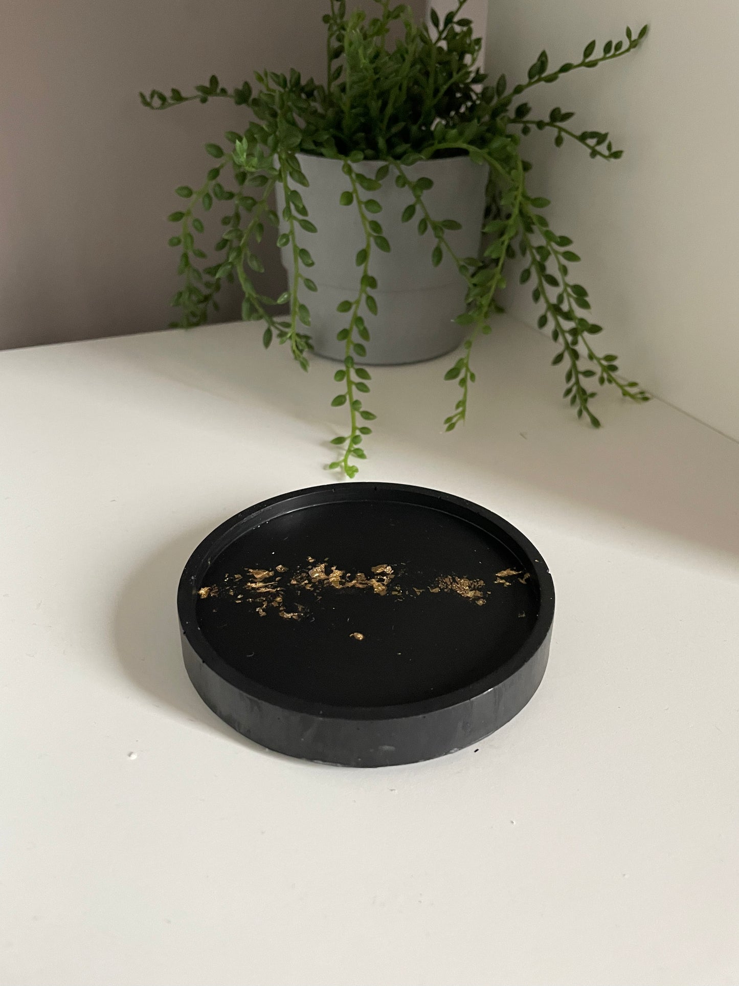 Ronde gouden schaaltjes