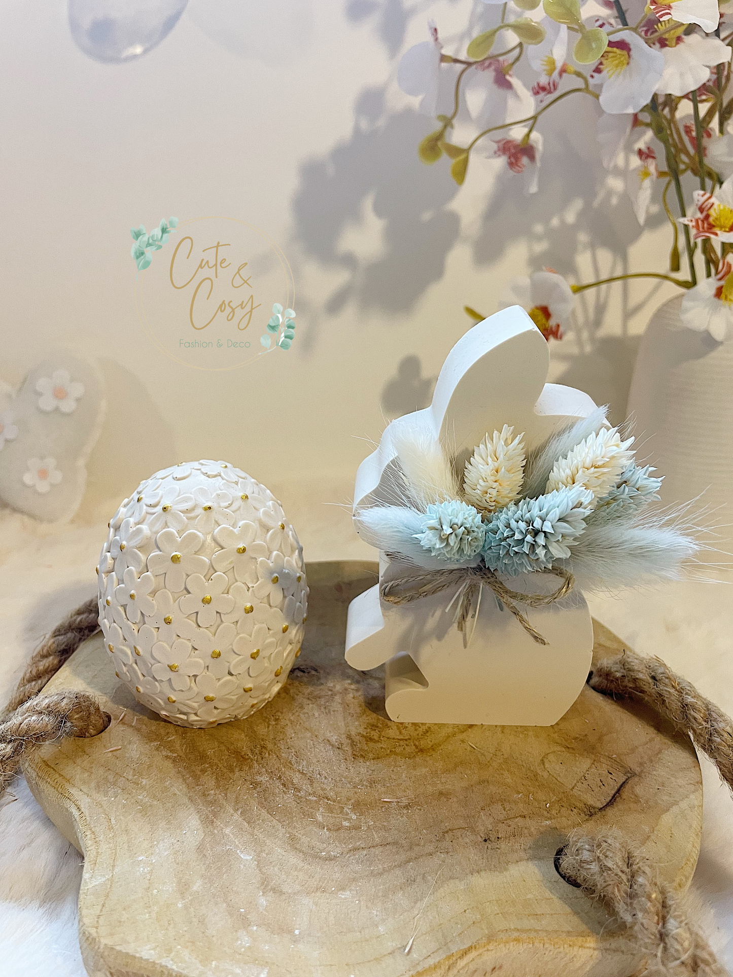Konijntje met droogbloemen - beige/muntgroen