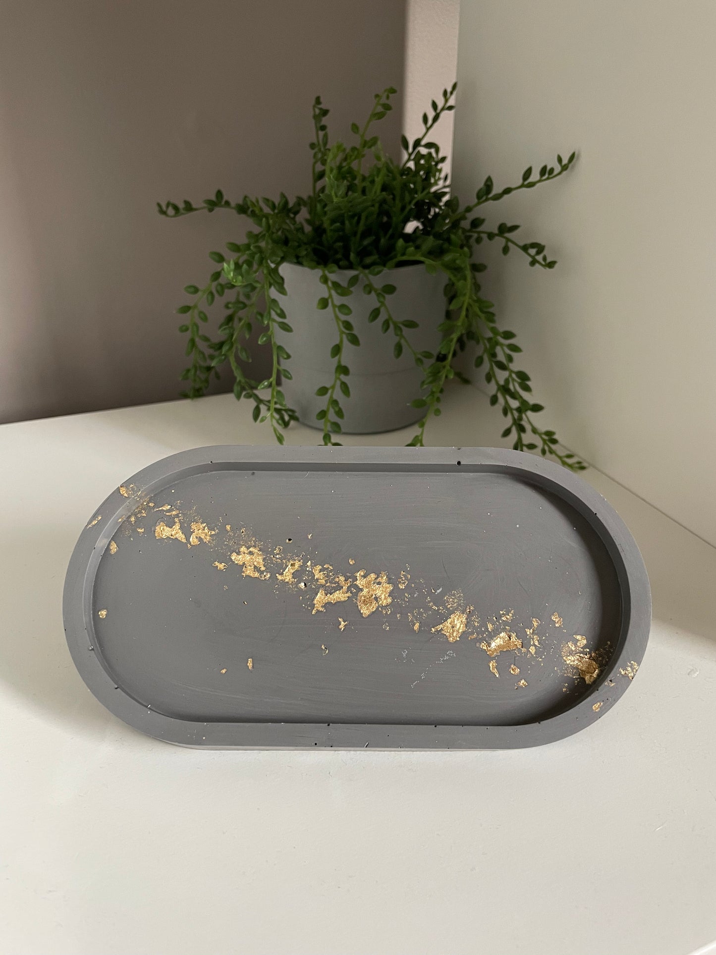Gouden ovalen schaaltjes