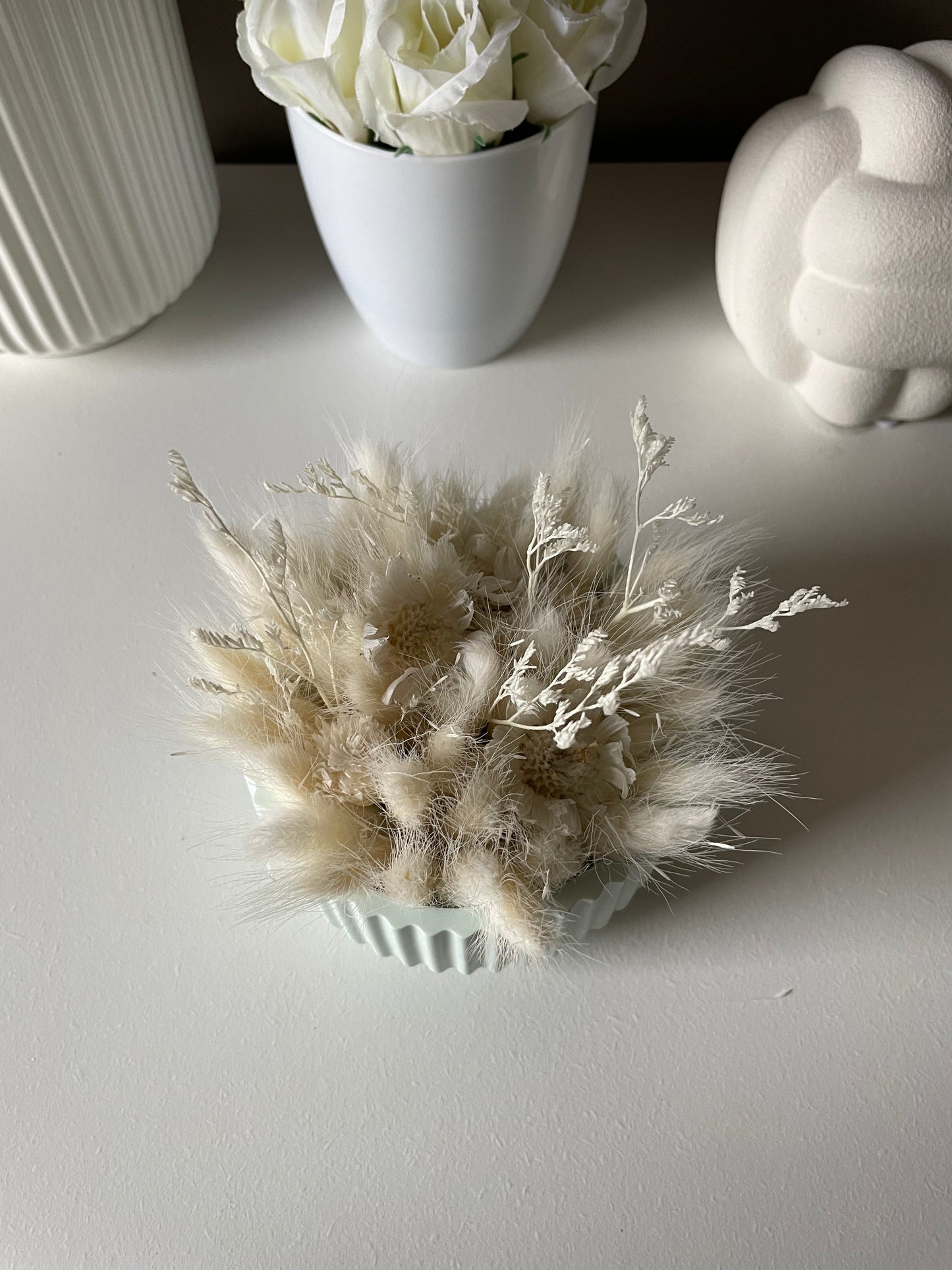 Grote pot met droogbloemen- muntgroen