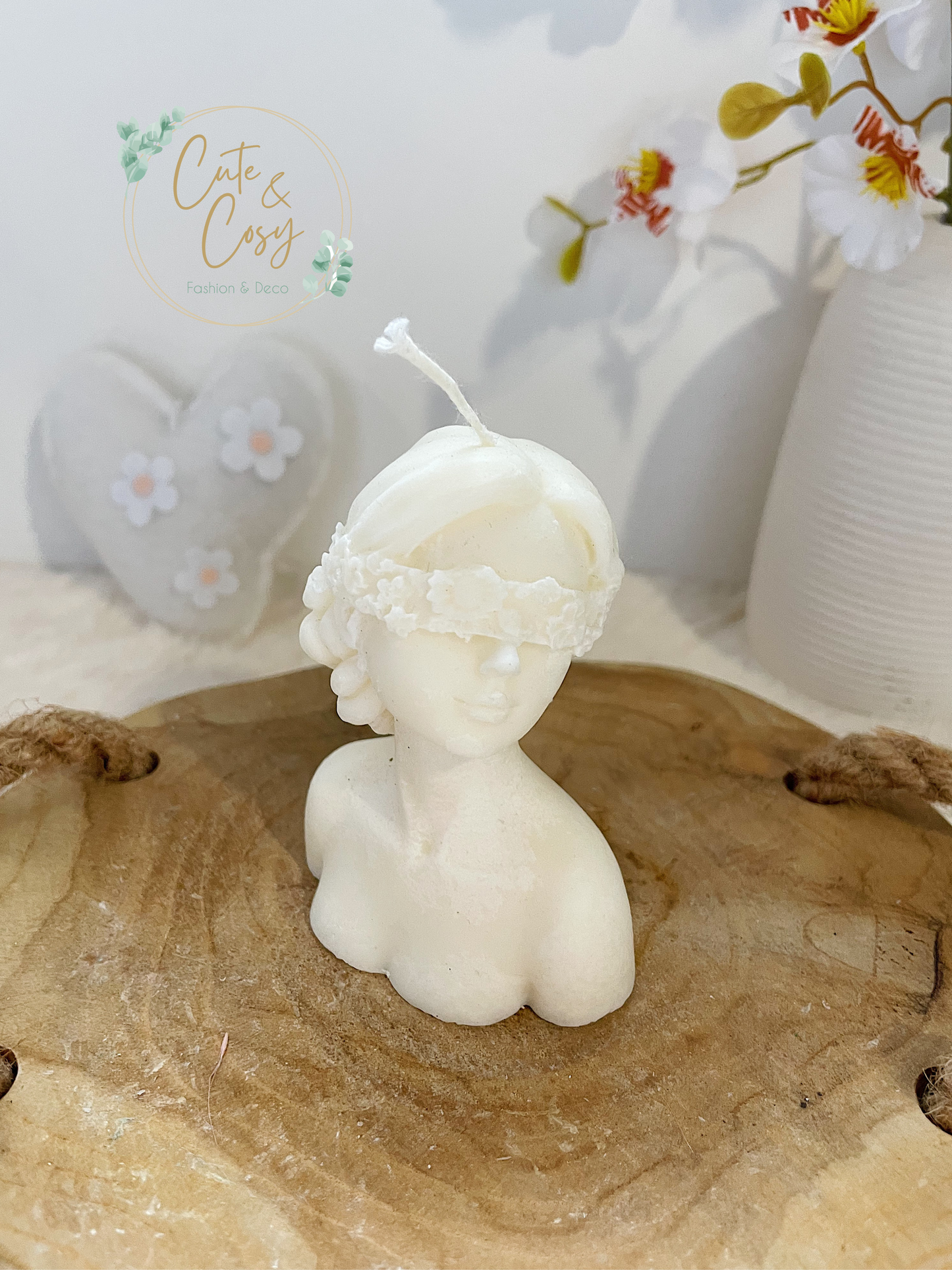 Vrouw met bloemenkrans