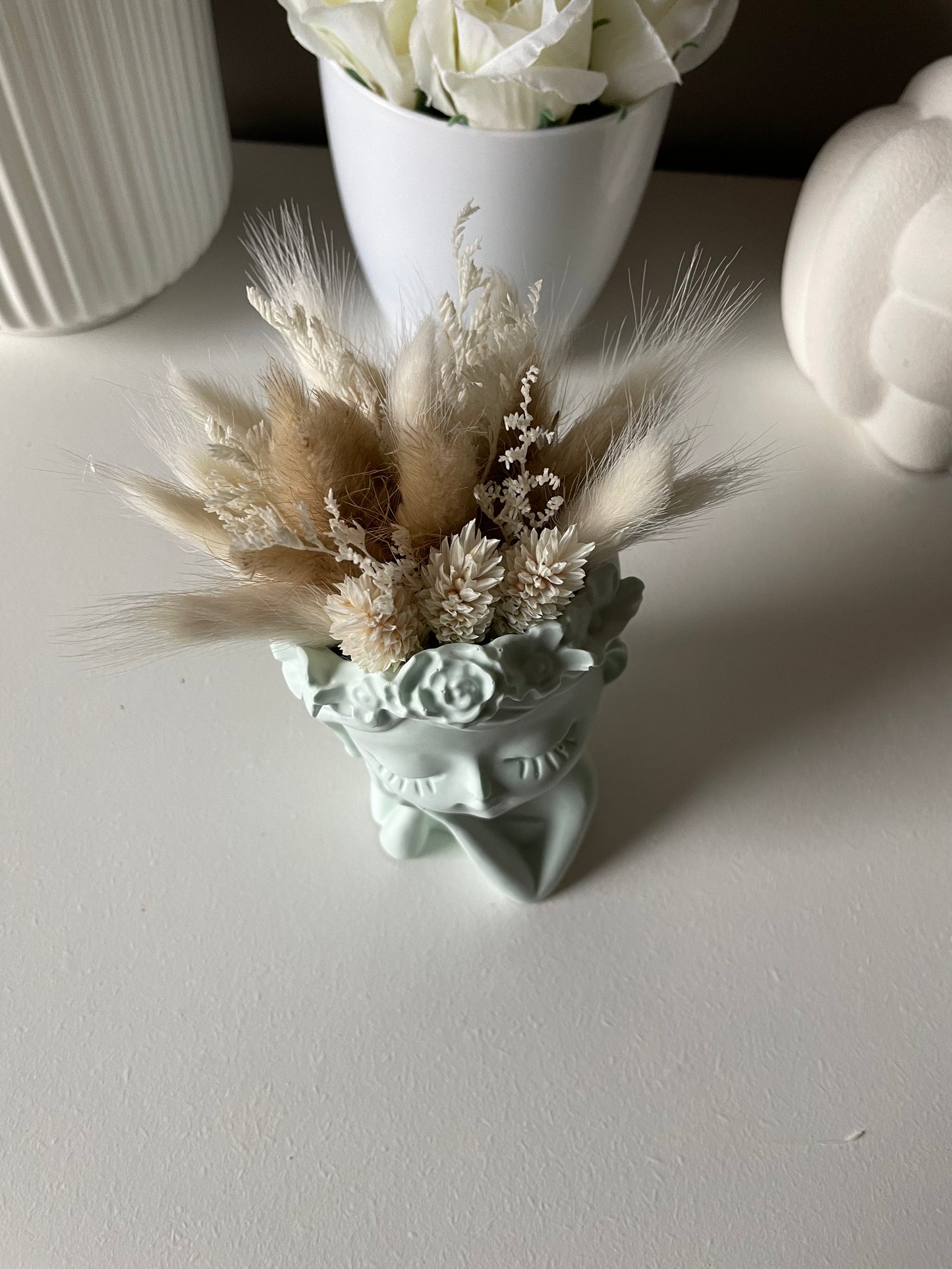 Meisjes vaas - munt groen (inclusief droogbloemen)