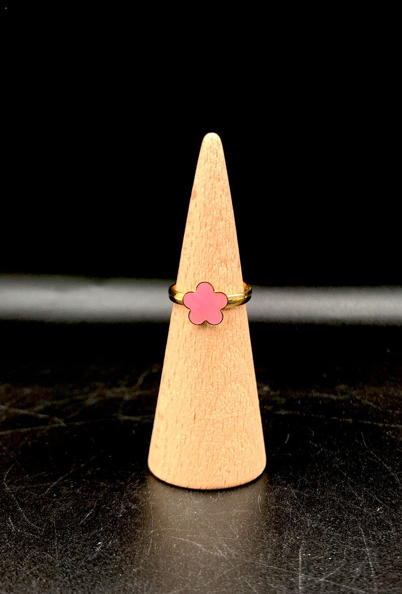 The Clover Ring