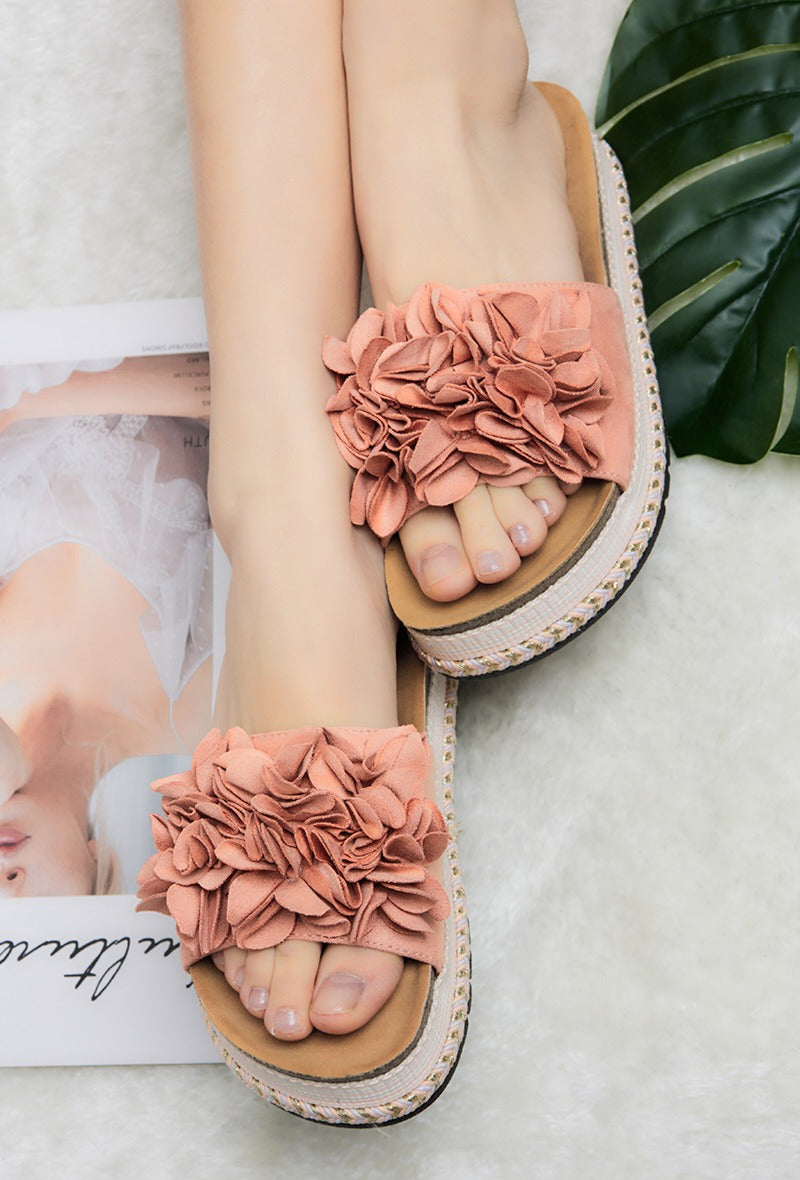 The Floral Slippers - Pink